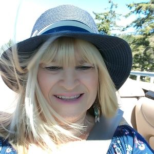 Meet your Posher, Sandra